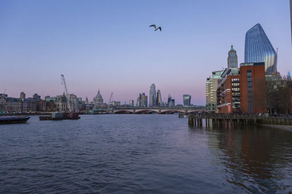 London Lockdown 2020 — documentary and landscape photograph in London, UK, frame 23 of 44.